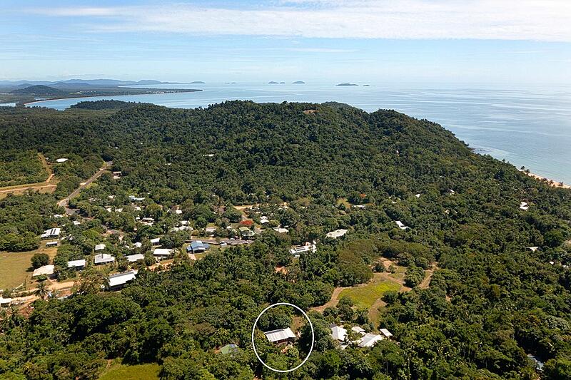 Mission Beach House For Sale • BINGIL BAY HIDEAWAY HOME